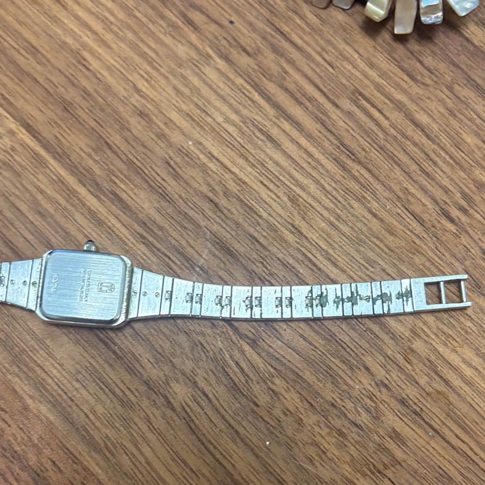 Silver and Gold Tone Watch bundle - Picture 10 of 12